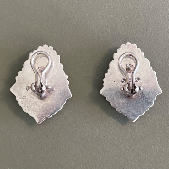 Aldrich Art Sterling Silver Red Coral Inlay Earrings - Picture 3 of 4